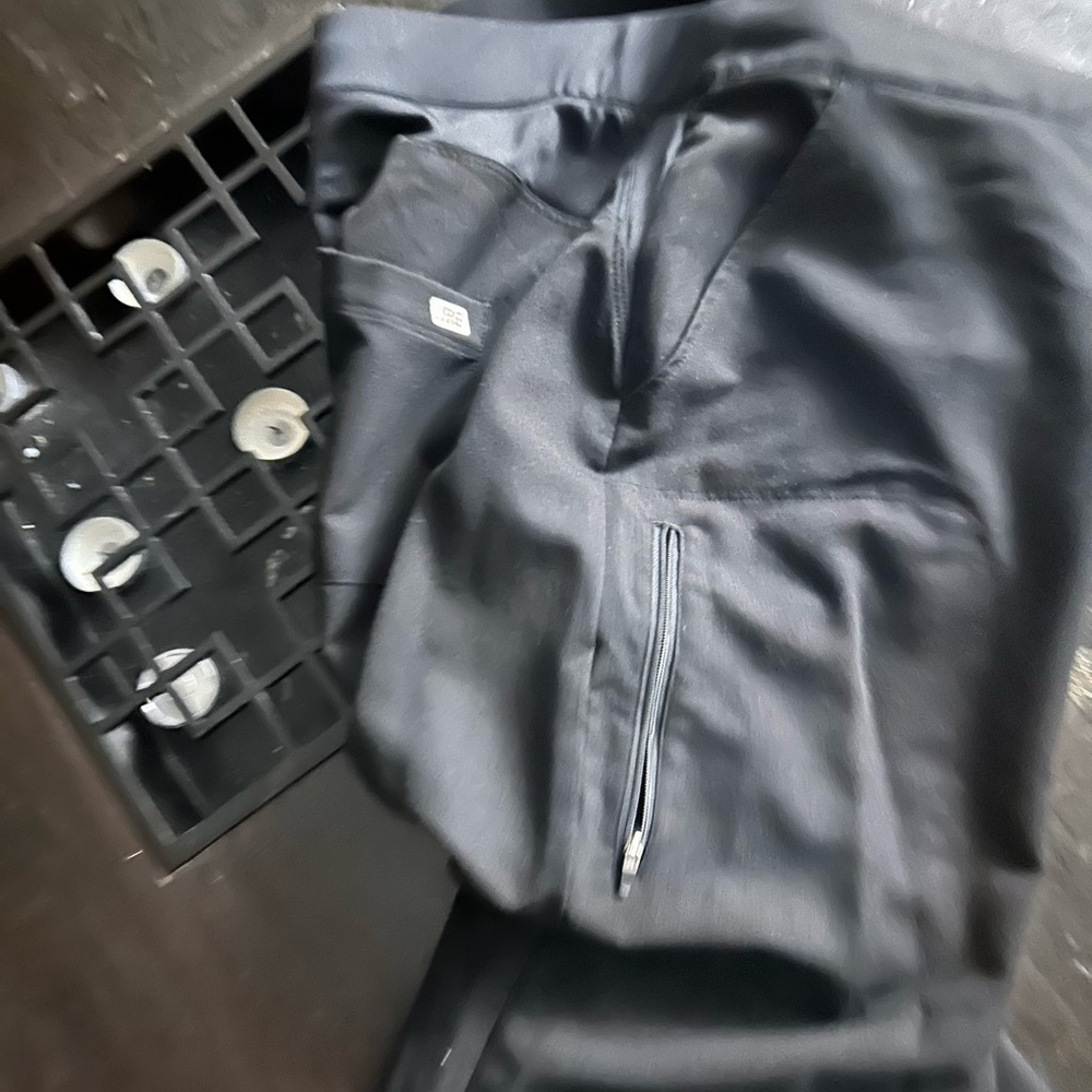 LRG pants - Picture 2 of 2